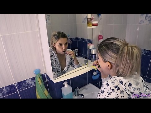 ❤️ Hack mit jungen im Pyjama endet mündlich Sperma in Arsch - Letty Black ❤ Anal video bei uns ❤